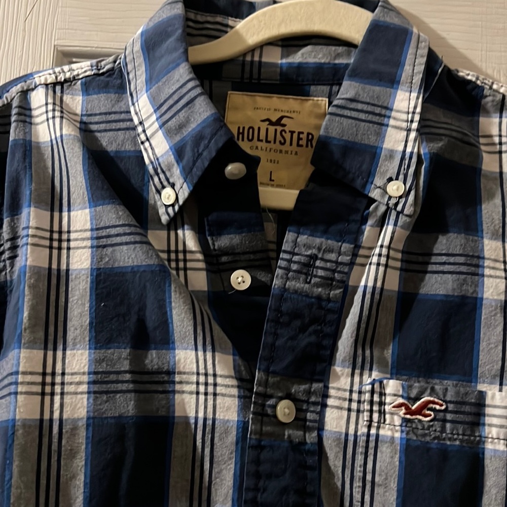 Hollister long sleeve button down shirt